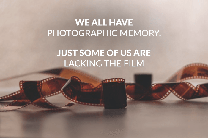 Juego de palabras sobre una foto de un negativo fotográfico