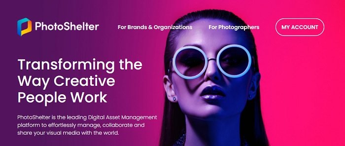Captura de pantalla de la página web PhotoShelter del creador de sitios web de fotografía con una mujer con gafas de sol