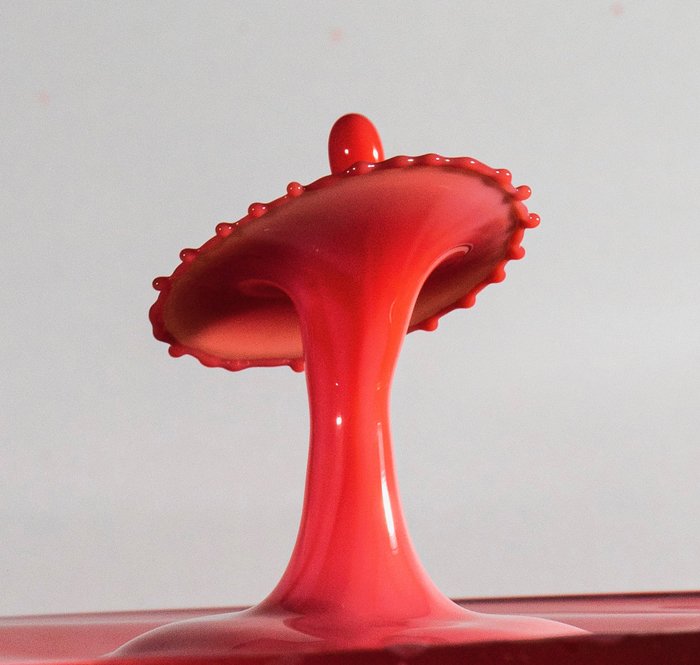 Fotografía de gota de agua por Marc Morgan