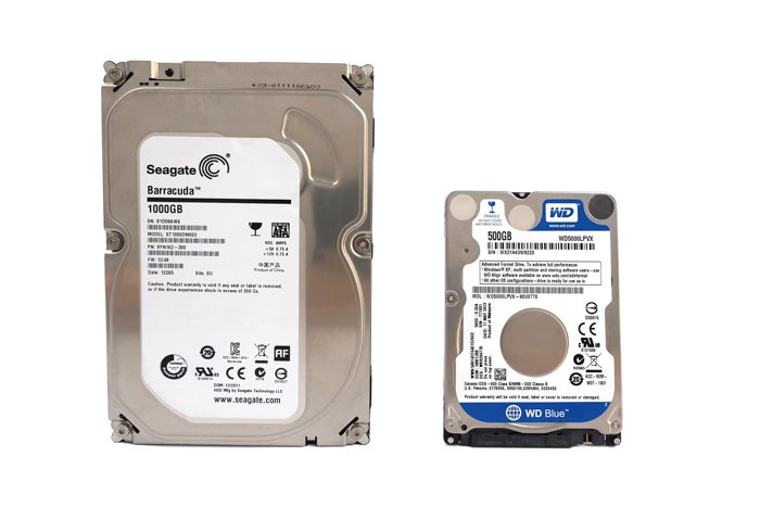 Foto de discos duros Seagate y Western Digital