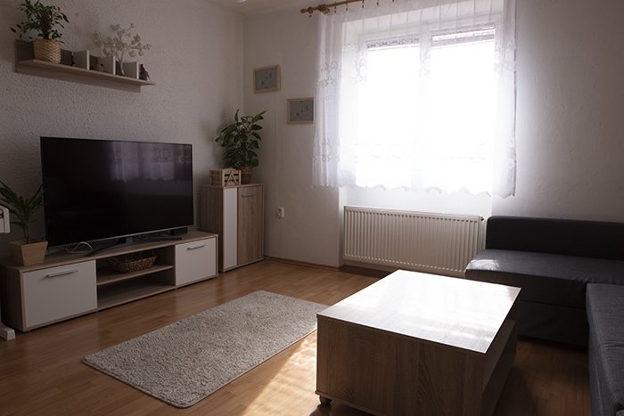 Fotografía inmobiliaria HDR del interior de una sala de estar