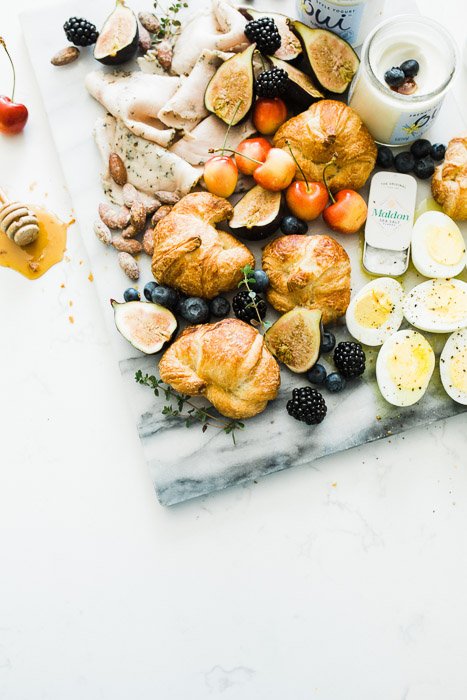 Una deliciosa fotografía de comida tomada con fondo blanco: cómo convertirse en un fotógrafo exitoso