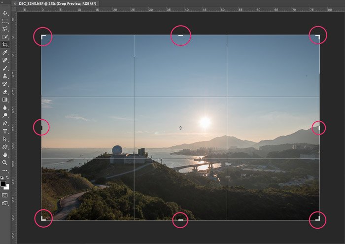 Una captura de pantalla de cómo recortar una fotografía en Photoshop