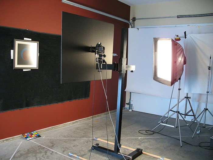 Configuración de iluminación de estudio para fotografiar obras de arte