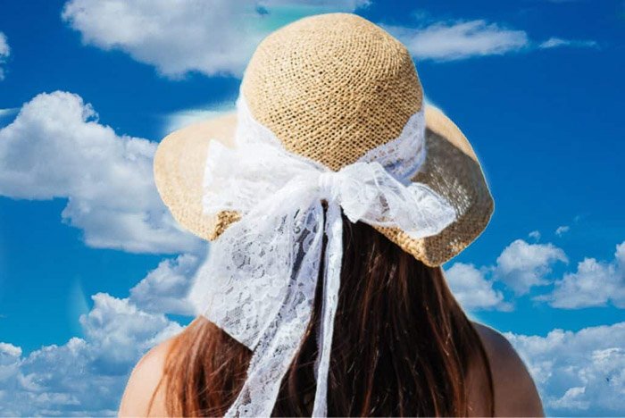 Un retrato de una niña con un sombrero de paja: la mejor aplicación para superponer fotos
