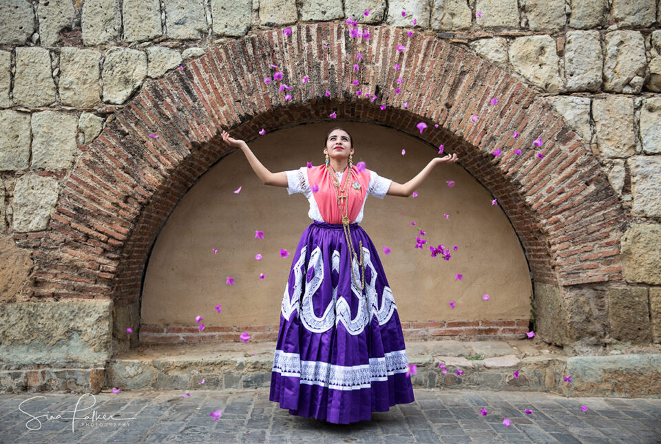El Traje Tradicional de la Guelaguetza – Oaxaca, México