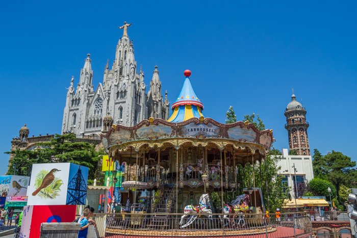 Un parque de atracciones del Tibidabo en Barcelona, ​​fotos de barcelona españa