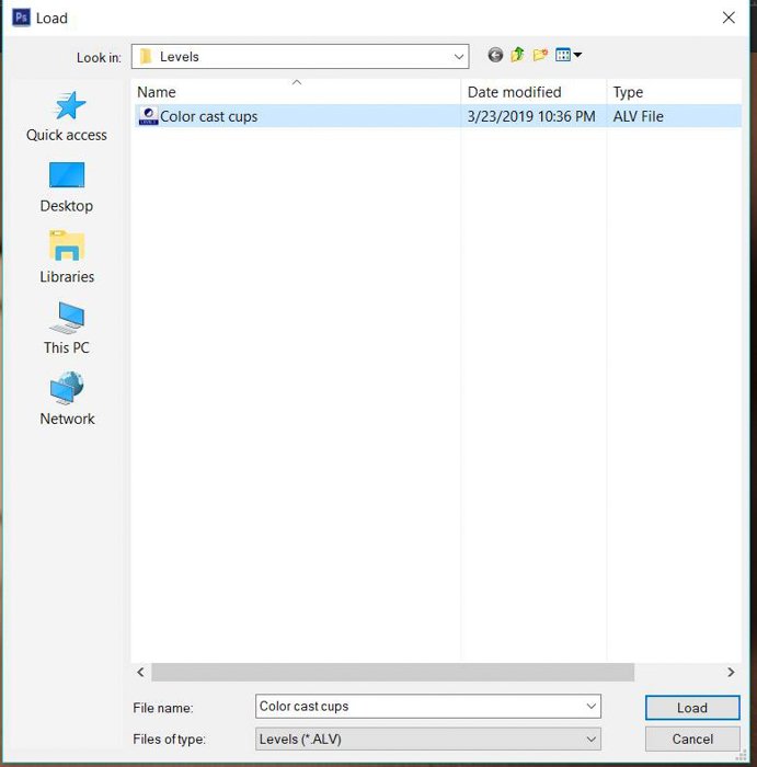 Una captura de pantalla que muestra cómo hacer la corrección de color en Photoshop con una tarjeta gris