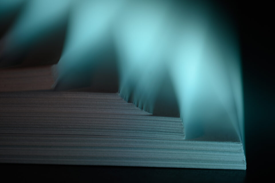 Textura irregular en hojas de papel