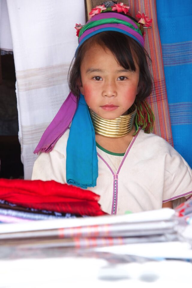 Damas padaung de cuello largo (13)