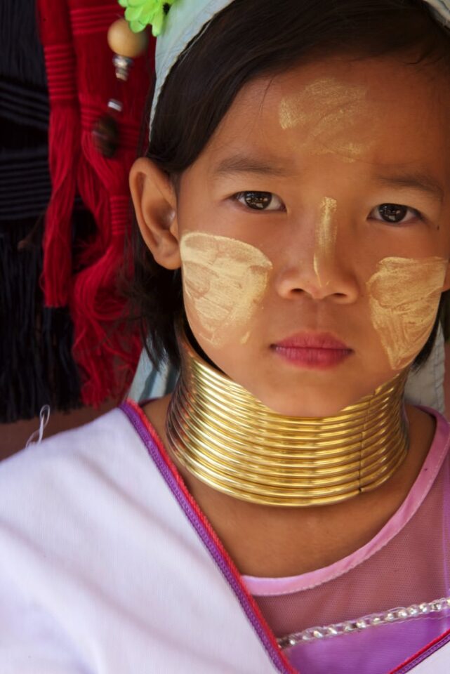 Damas padaung de cuello largo (2)