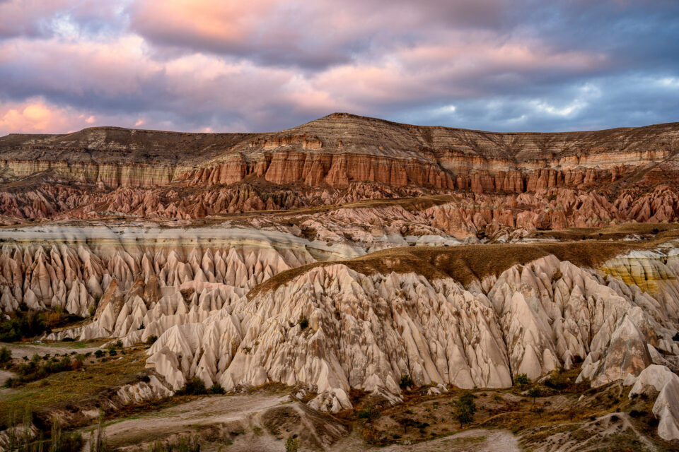 Capadocia al atardecer. Un candidato sólido con muchos colores y contrastes, que fue muy fácil de editar en Lightroom.