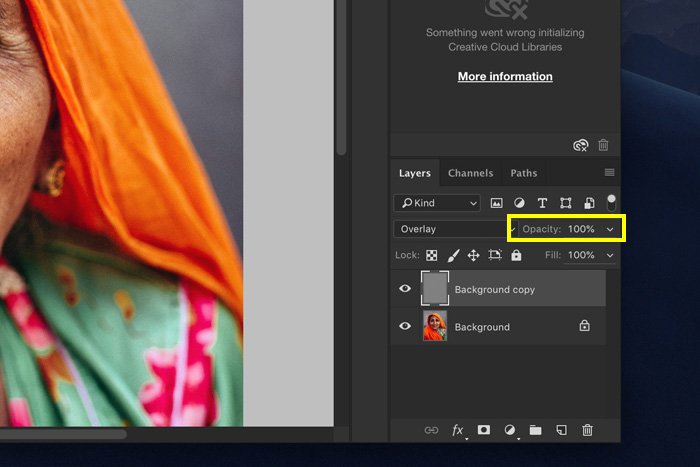 Una captura de pantalla que muestra cómo cambiar la opacidad de la capa en Photoshop
